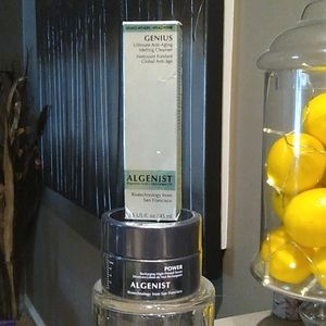 NEW 2 oz Algenist recharging night pressed serum